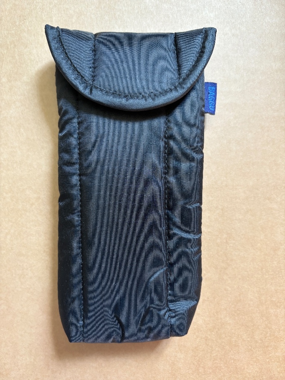 Rare Black Baggu Puffy Glasses Sleeve